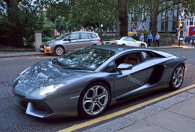 Lamborghini Aventador LP700-4