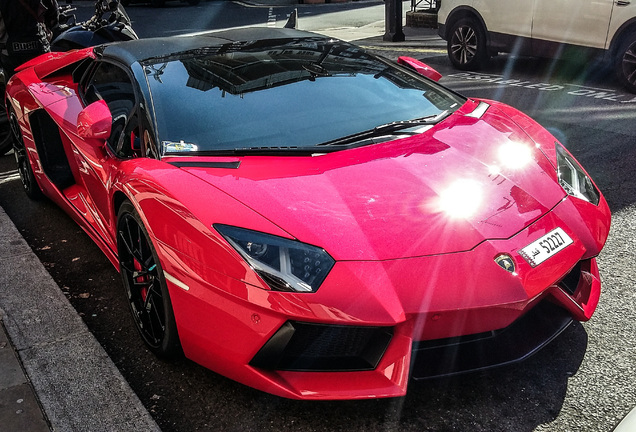 Lamborghini Aventador LP700-4 Roadster