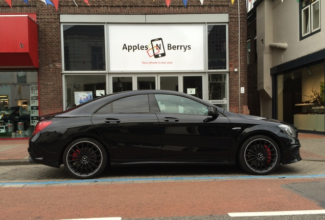 Mercedes-Benz CLA 45 AMG C117