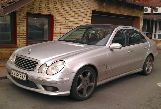 Mercedes-Benz E 55 AMG