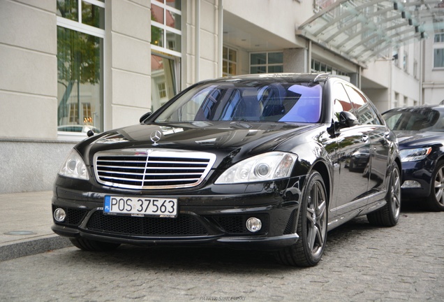 Mercedes-Benz S 63 AMG W221