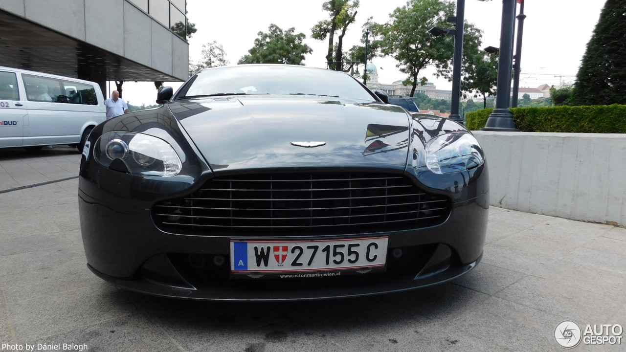 Aston Martin V8 Vantage S