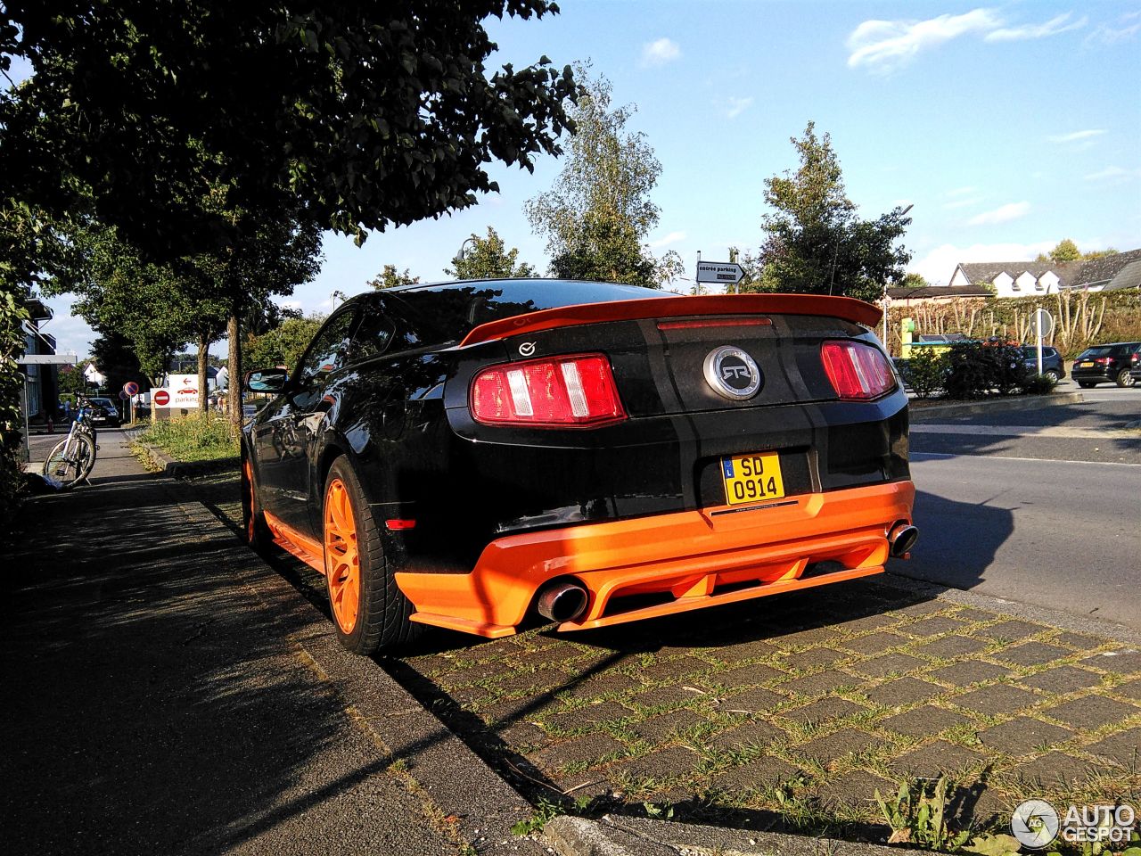 Ford Mustang RTR 2011