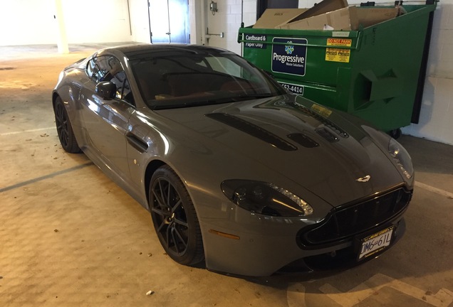 Aston Martin V12 Vantage S