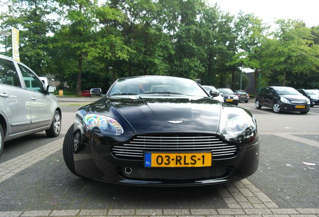 Aston Martin V8 Vantage N400 Roadster