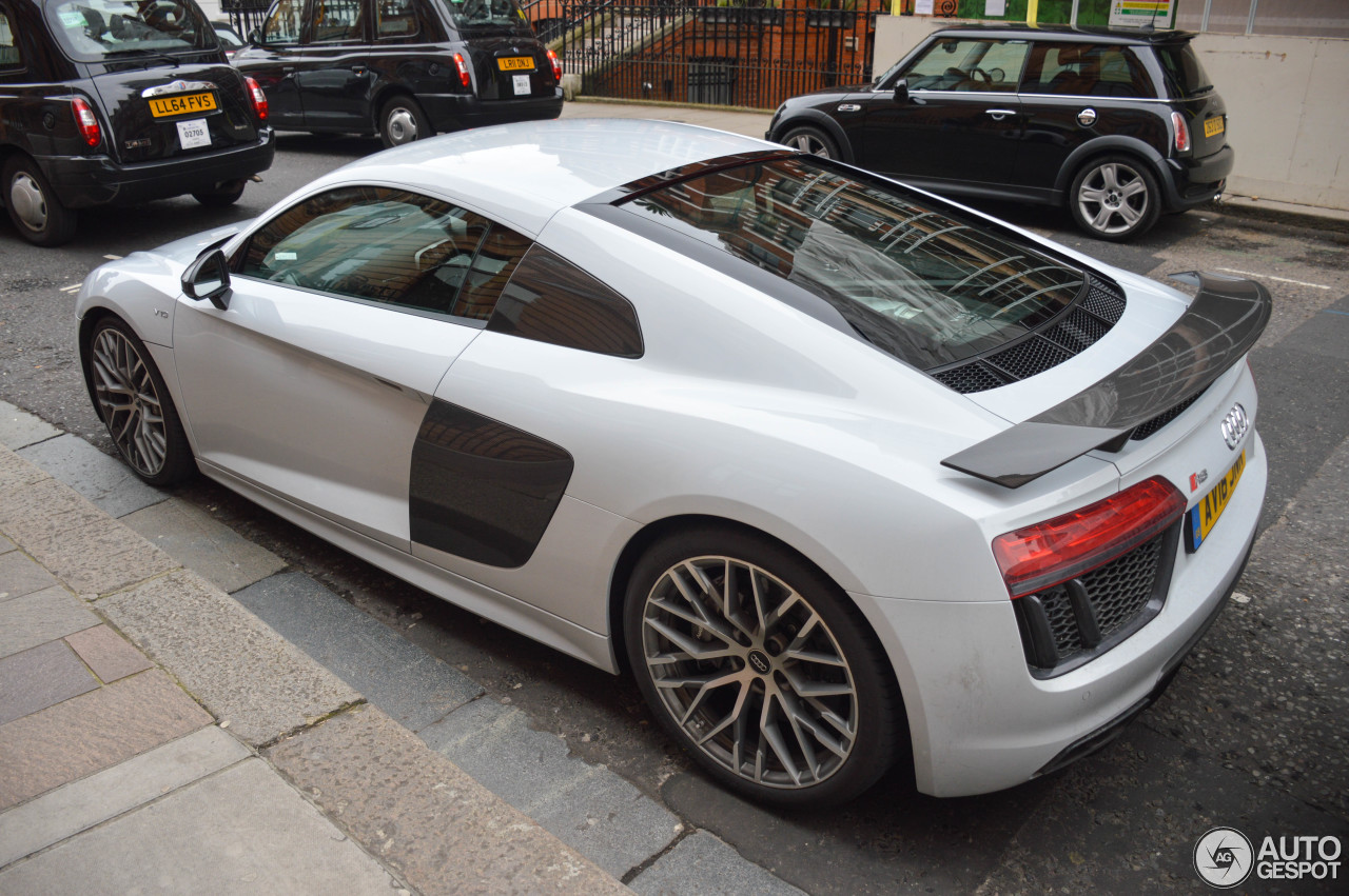 Audi R8 V10 Plus 2015