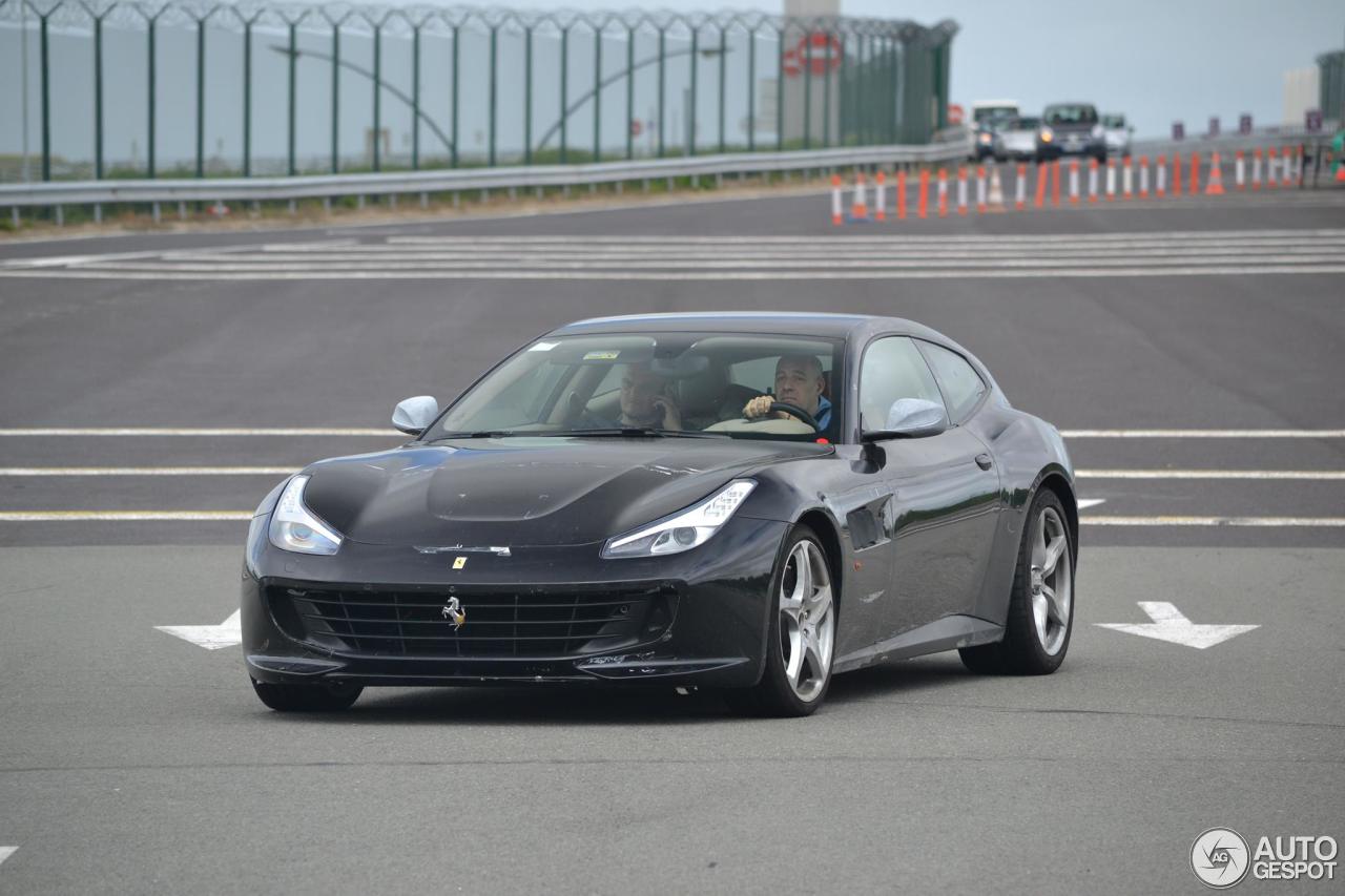 Ferrari GTC4Lusso