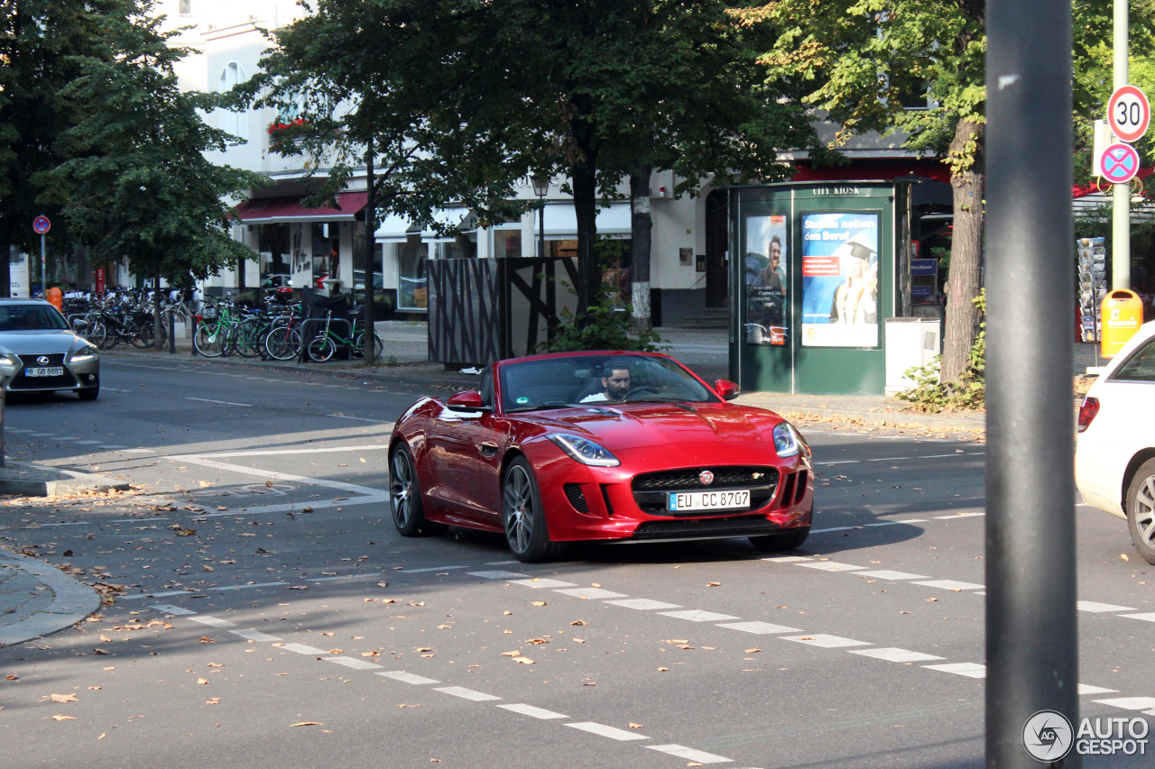 Jaguar F-TYPE R Convertible