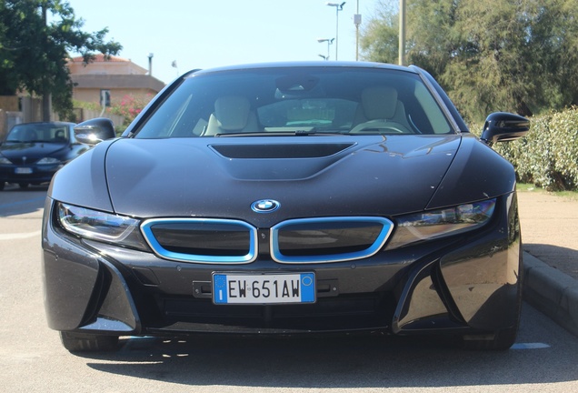 BMW i8