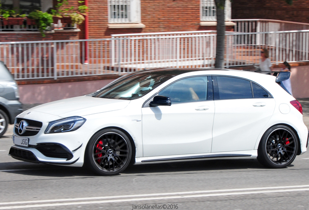 Mercedes-AMG A 45 W176 2015