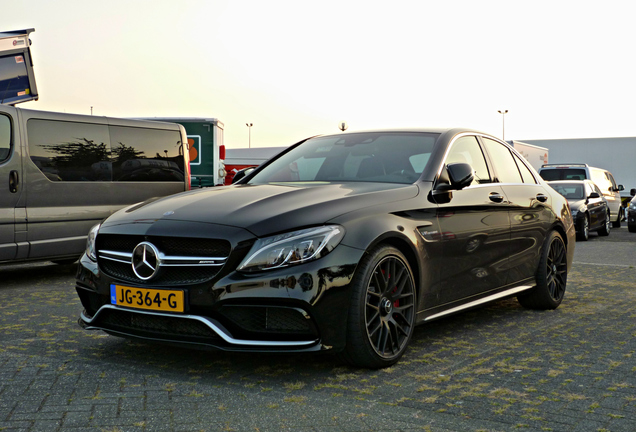 Mercedes-AMG C 63 S W205