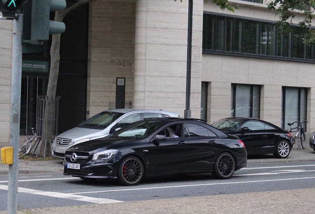 Mercedes-Benz CLA 45 AMG C117