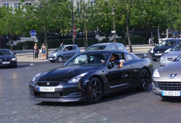 Nissan GT-R
