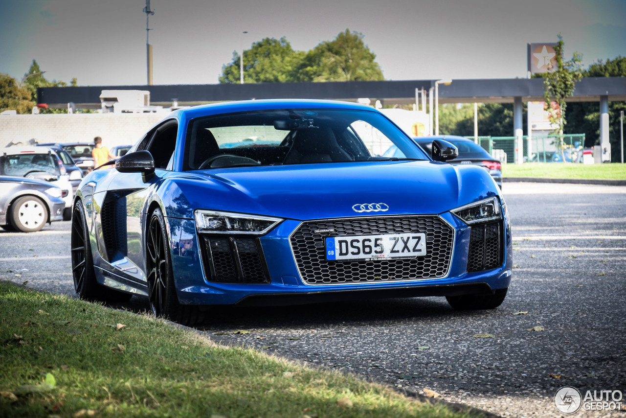 Audi R8 V10 Plus 2015