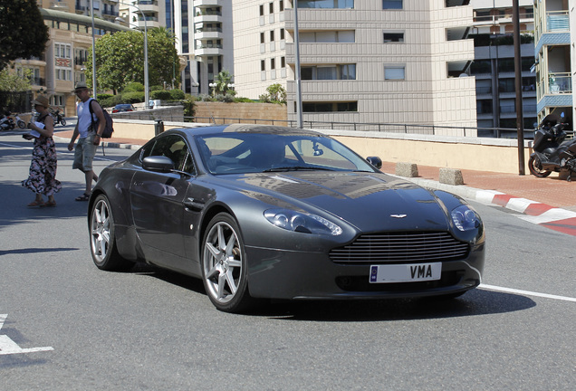 Aston Martin V8 Vantage