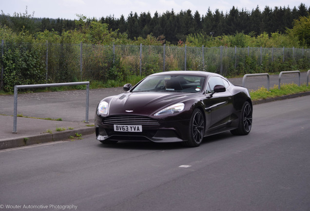 Aston Martin Vanquish 2013