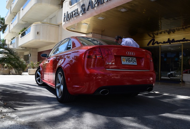 Audi RS4 Sedan