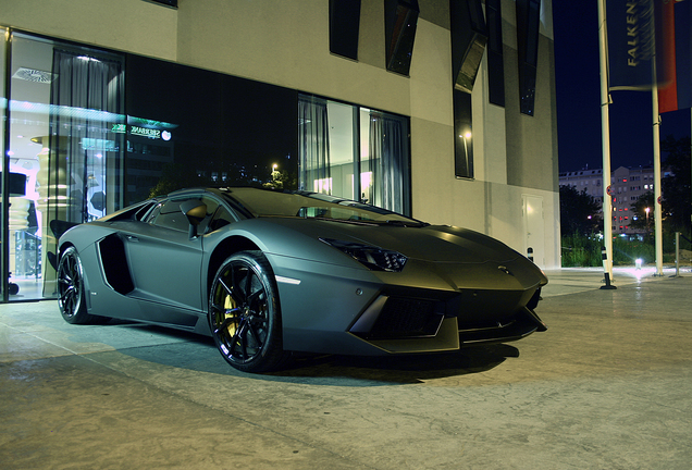 Lamborghini Aventador LP700-4 Roadster