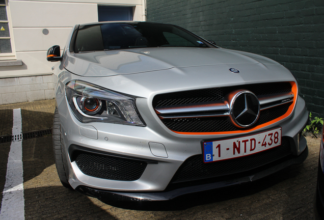 Mercedes-AMG CLA 45 Shooting Brake OrangeArt Edition