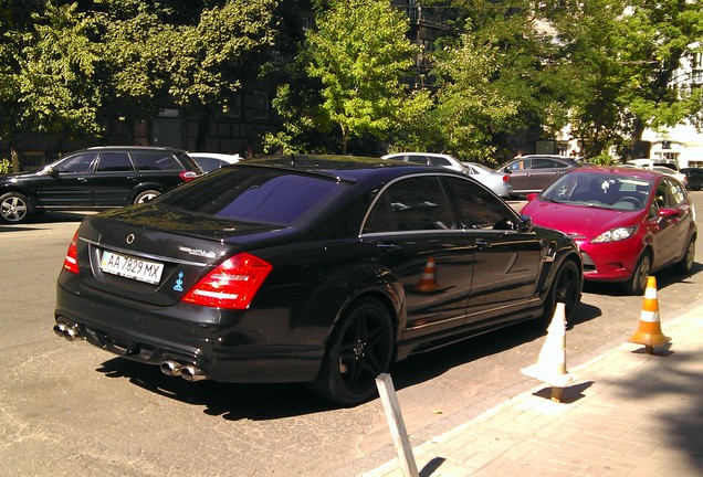 Mercedes-Benz S 63 AMG W221 2010 Wald Black Bison