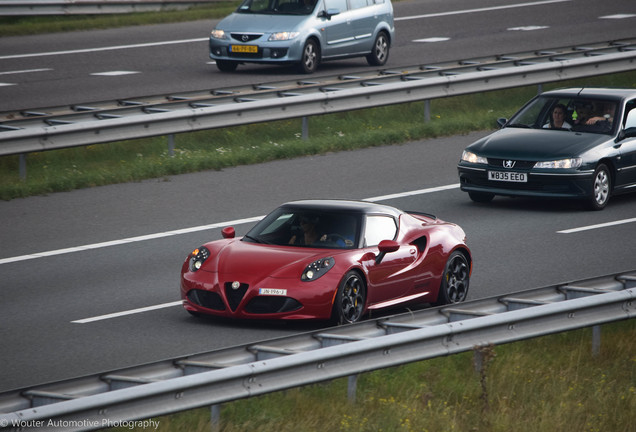 Alfa Romeo 4C Coupé