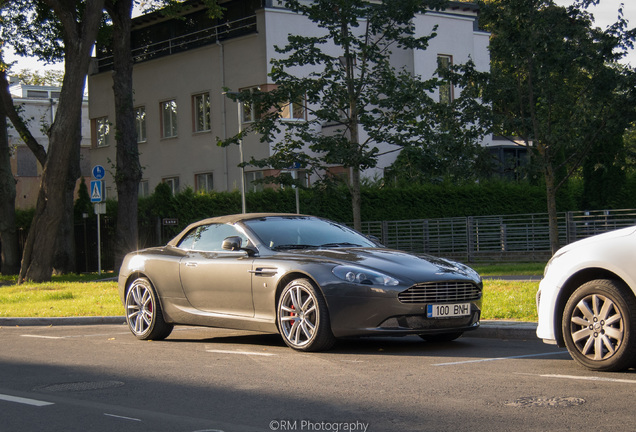 Aston Martin DB9 Volante 2010