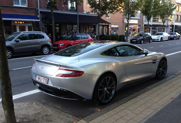 Aston Martin Vanquish 2013