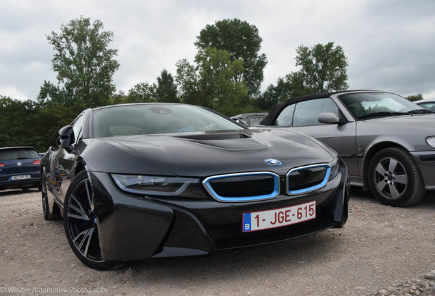 BMW i8