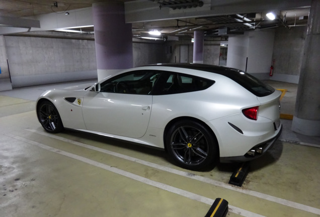 Ferrari FF