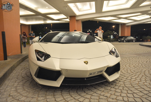 Lamborghini Aventador LP700-4 Roadster