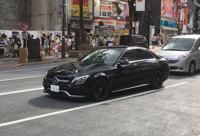 Mercedes-AMG C 63 S W205