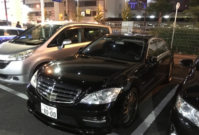 Mercedes-Benz S 63 AMG W221 2011