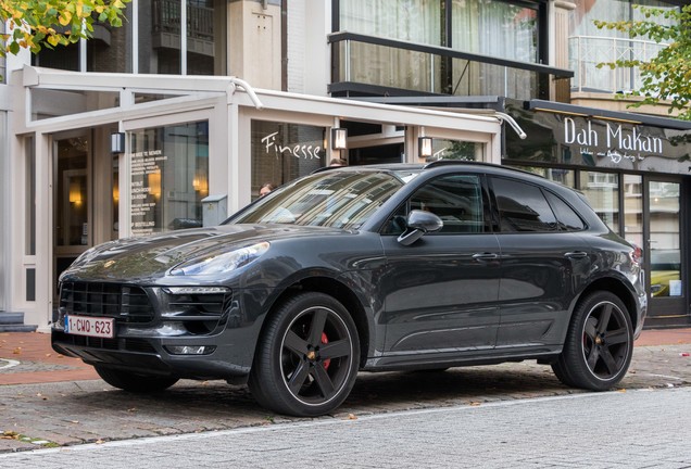 Porsche 95B Macan GTS