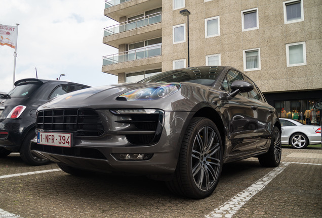 Porsche 95B Macan Turbo