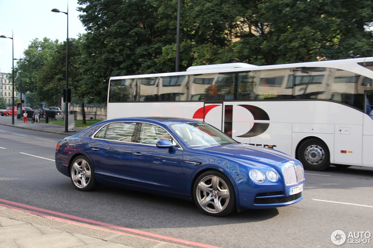 Bentley Flying Spur V8