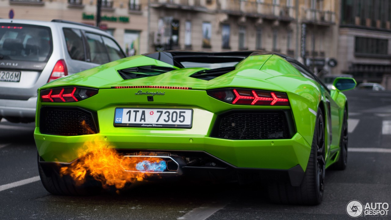 Lamborghini Aventador LP700-4 Roadster