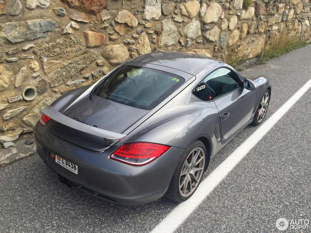 Porsche 987 Cayman R