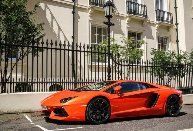 Lamborghini Aventador LP700-4