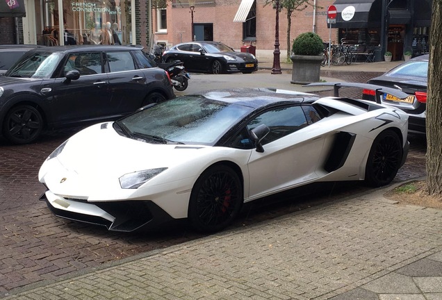 Lamborghini Aventador LP750-4 SuperVeloce Roadster