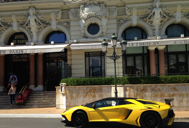 Lamborghini Aventador LP750-4 SuperVeloce Roadster