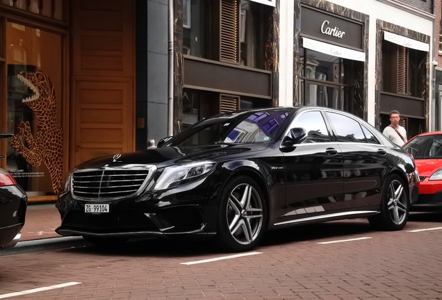 Mercedes-Benz S 63 AMG V222