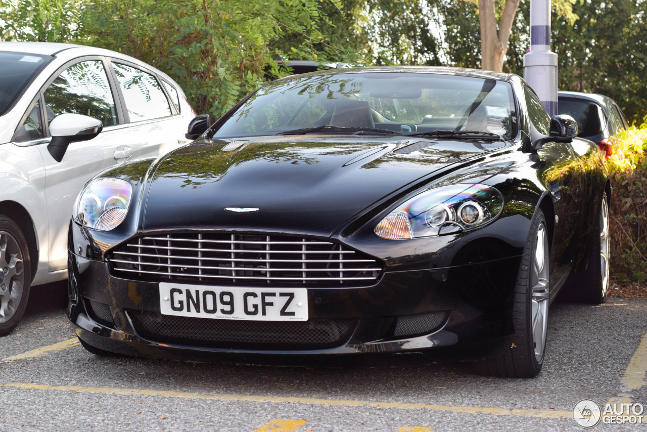 Aston Martin DB9