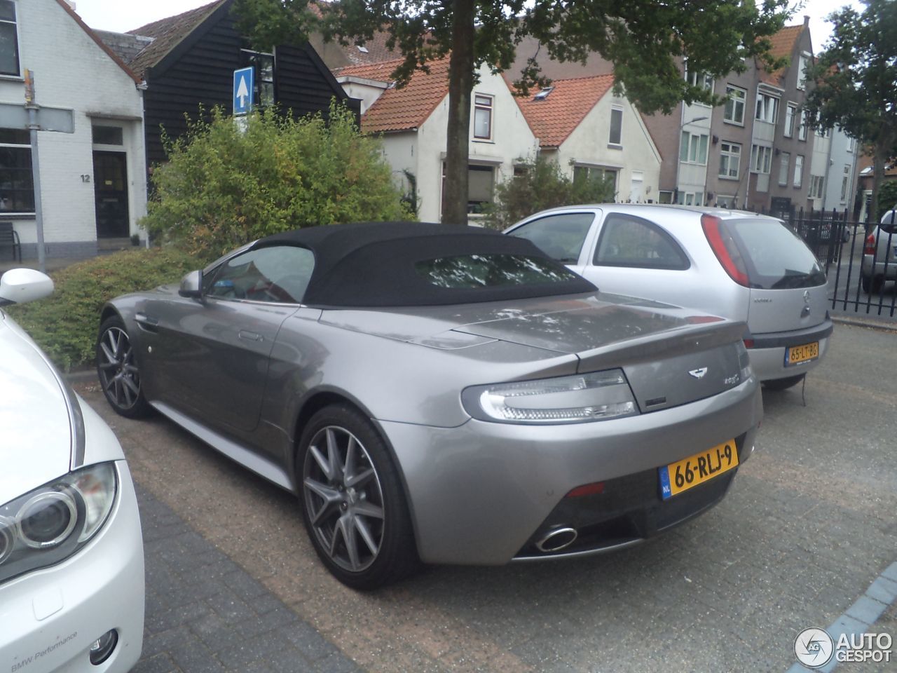 Aston Martin V8 Vantage S Roadster