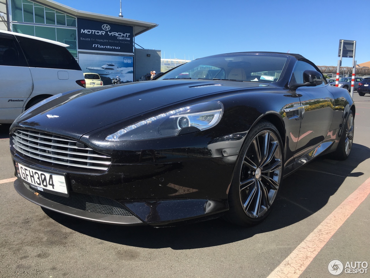 Aston Martin Virage Volante 2011