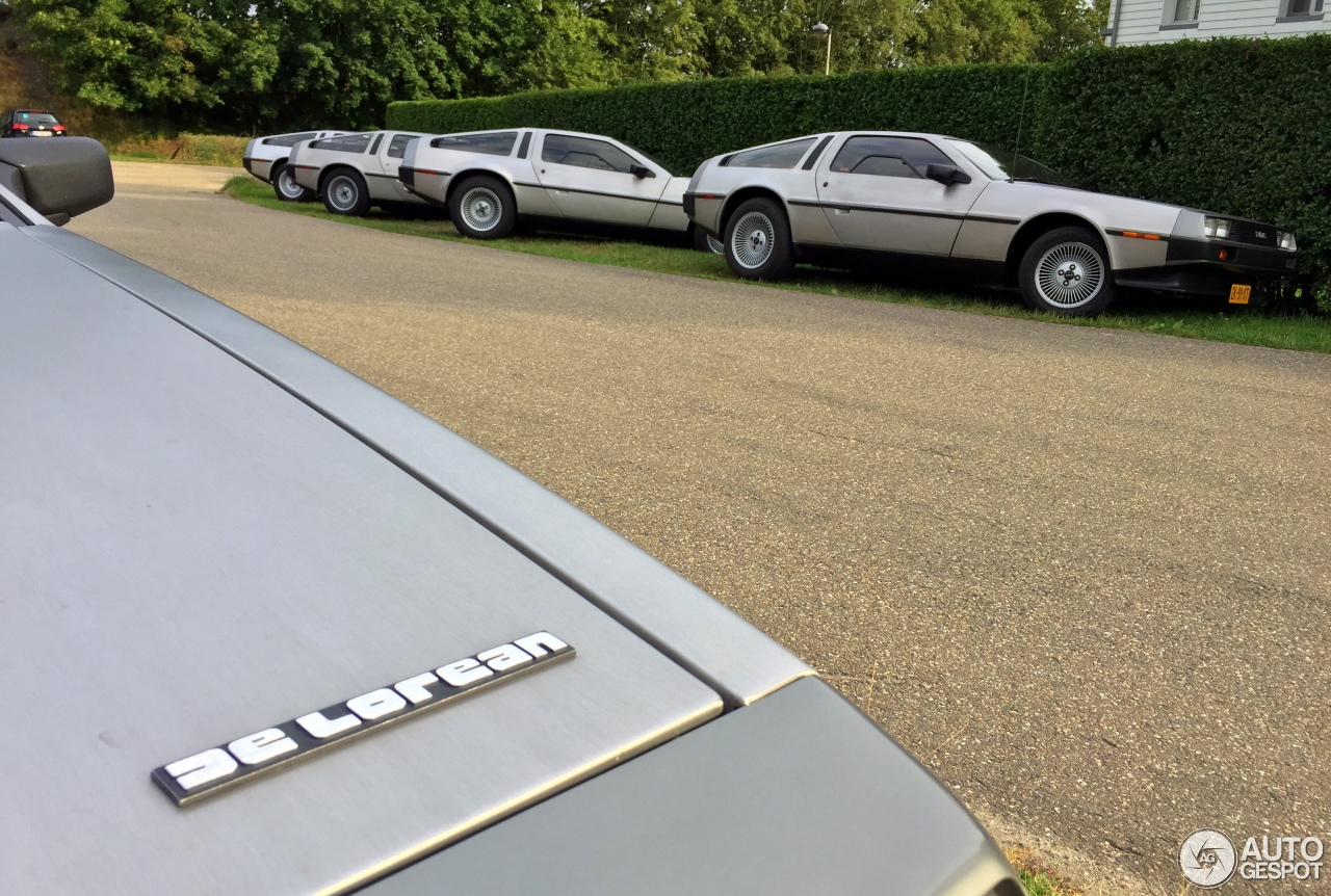 DeLorean DMC-12