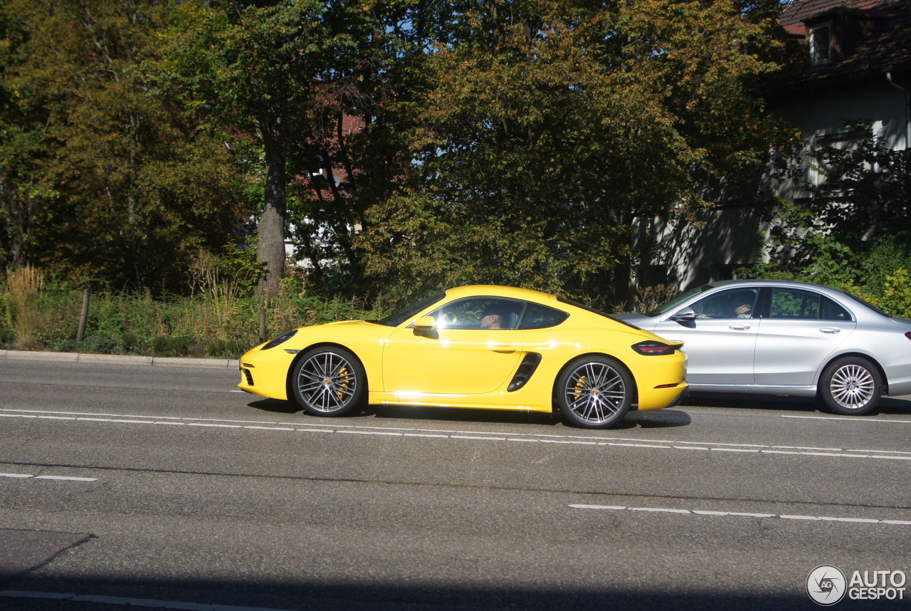 Porsche 718 Cayman S