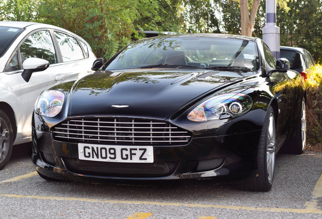 Aston Martin DB9