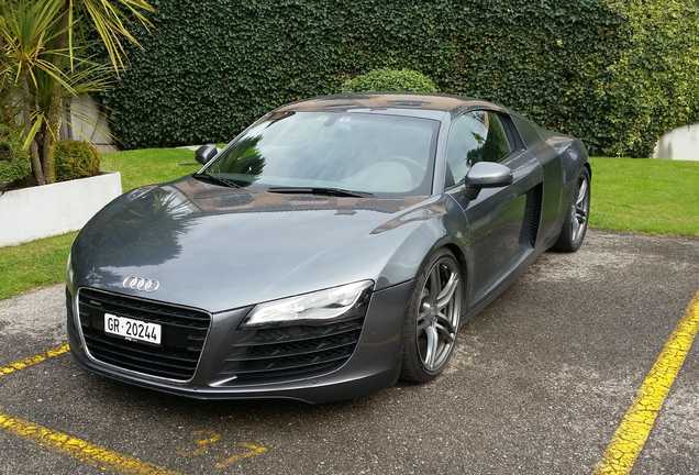 Audi R8