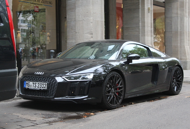 Audi R8 V10 2015