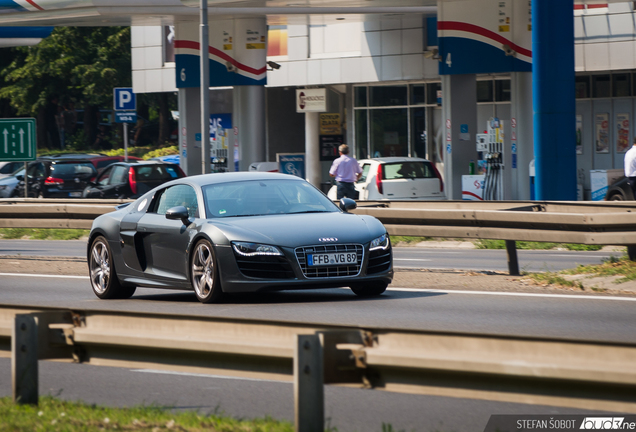 Audi R8 V10